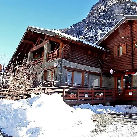 In Near Lifts Antey-Saint-André