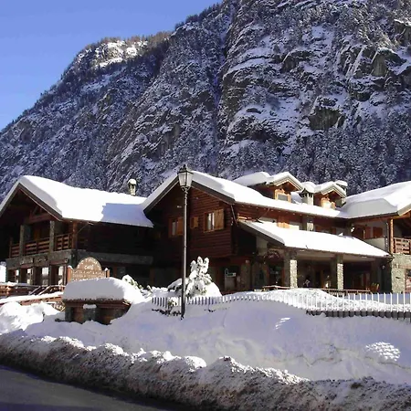 In Near Lifts 아파트 *